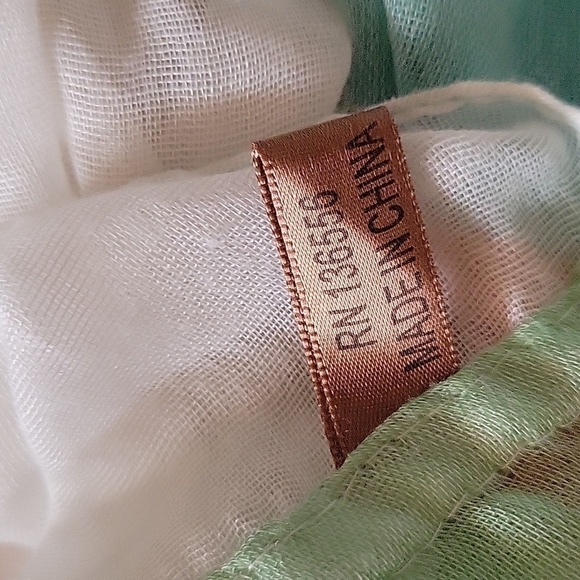 3/$20 VTG LAON FASHIONS Pastel Striped Lightweight Gauze Infinity Summer Scarf - Picture 5 of 12